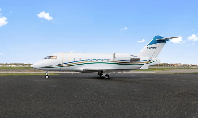 N372MZ Challenger 604 - Ventura Air Services owned by S/N 5372