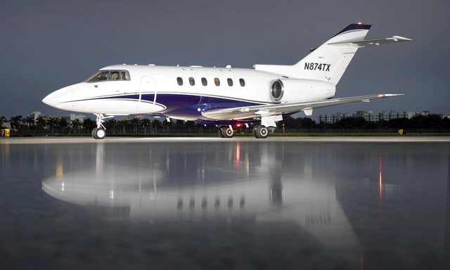 ヌーク N874TX Hawker 800XP - Skyways Charter LLC owned by S/N 258714