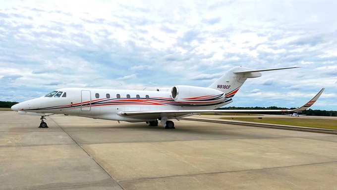 N818CF image