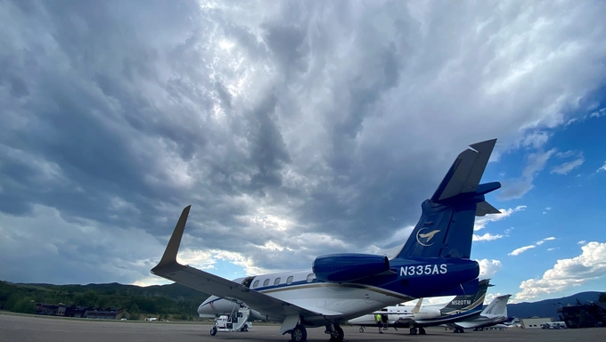 N335AS image
