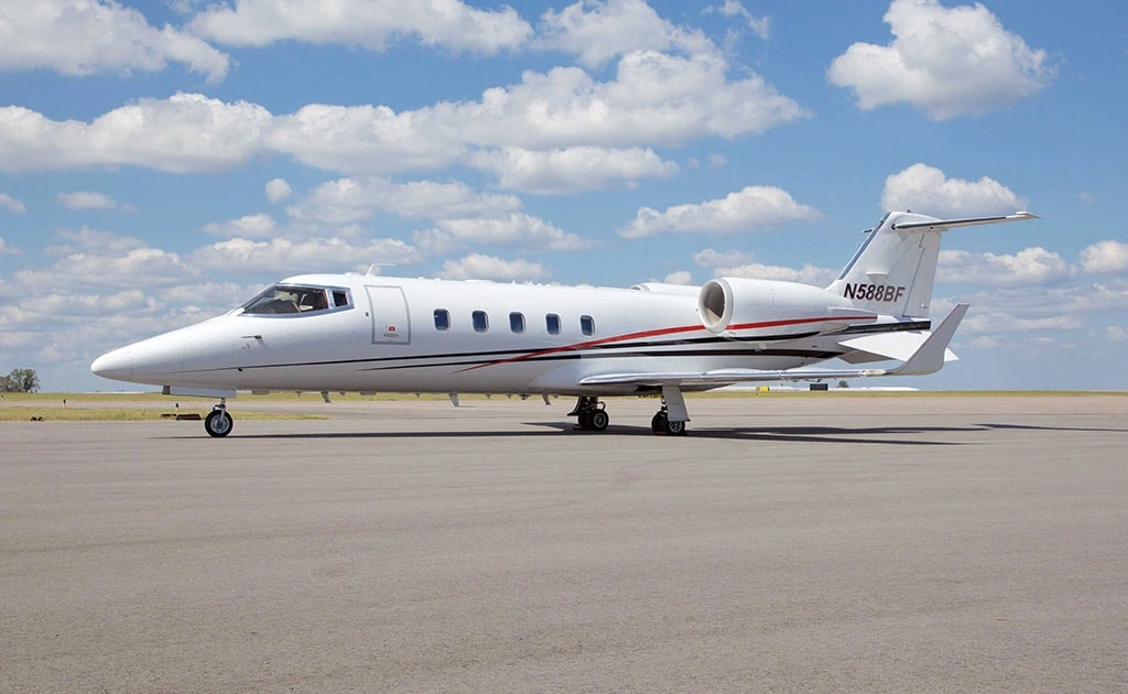 洋書 Aircraft Performance Learjet 60XR For Sale - Capital Jet Group.