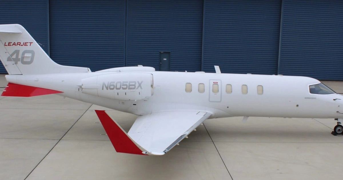 N605BX Learjet 40XR - XCEL Jet owned by S/N 2004
