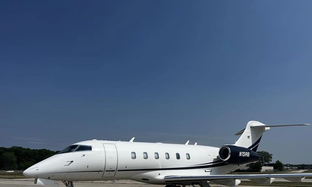 N15RB Challenger 300 - Jet Linx Aviation, LLC owned by S/N 20277