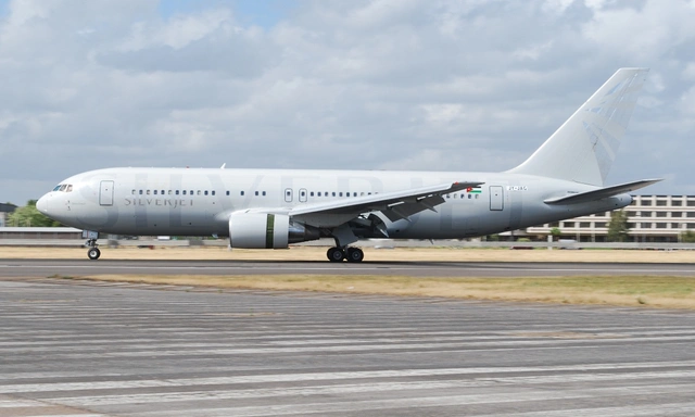 【JA8963】1:200 JAL B767-300ER JA615J 1/400 Japan Airlines B767-300ER JC Wings JA615J Manufacturer