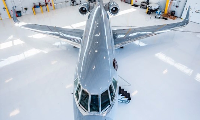 N215FH Falcon 2000EX - Zenflight owned by S/N 030