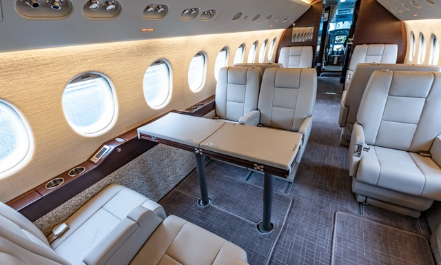 N215FH Falcon 2000EX - Zenflight owned by S/N 030