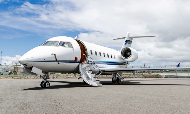 VH-XPA Challenger 604 - Global Jet International owned by S/N 5385