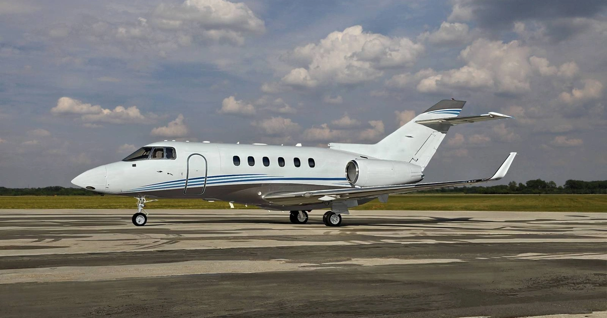 N850MJ Hawker 850XP - DuPage Aerospace owned by S/N 258800