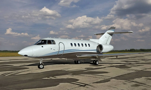 N850MJ Hawker 850XP - DuPage Aerospace owned by S/N 258800 N850MJ Hawker 850XP - DuPage Aerospace owned by S/N 258800