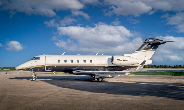N670CP Challenger 300 - Jet Aviation owned by S/N 20313