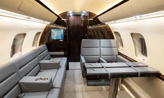 もりもり N305LX Challenger 605 - SpiritJets, LLC owned by S/N 5752