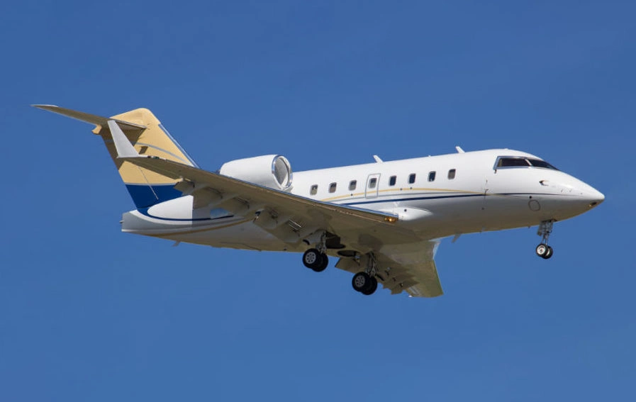 C-GNRC Challenger 604 - Execaire Aviation owned by S/N 5417