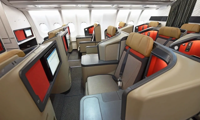 エアリンガスAirbus 330-300 Aer Lingus Airbus A330-300 - AeroLOPA | Detailed aircraft
