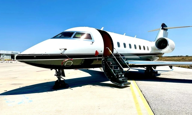 C-FKNN Challenger 604 - FlyGTA Airlines owned by S/N 5426