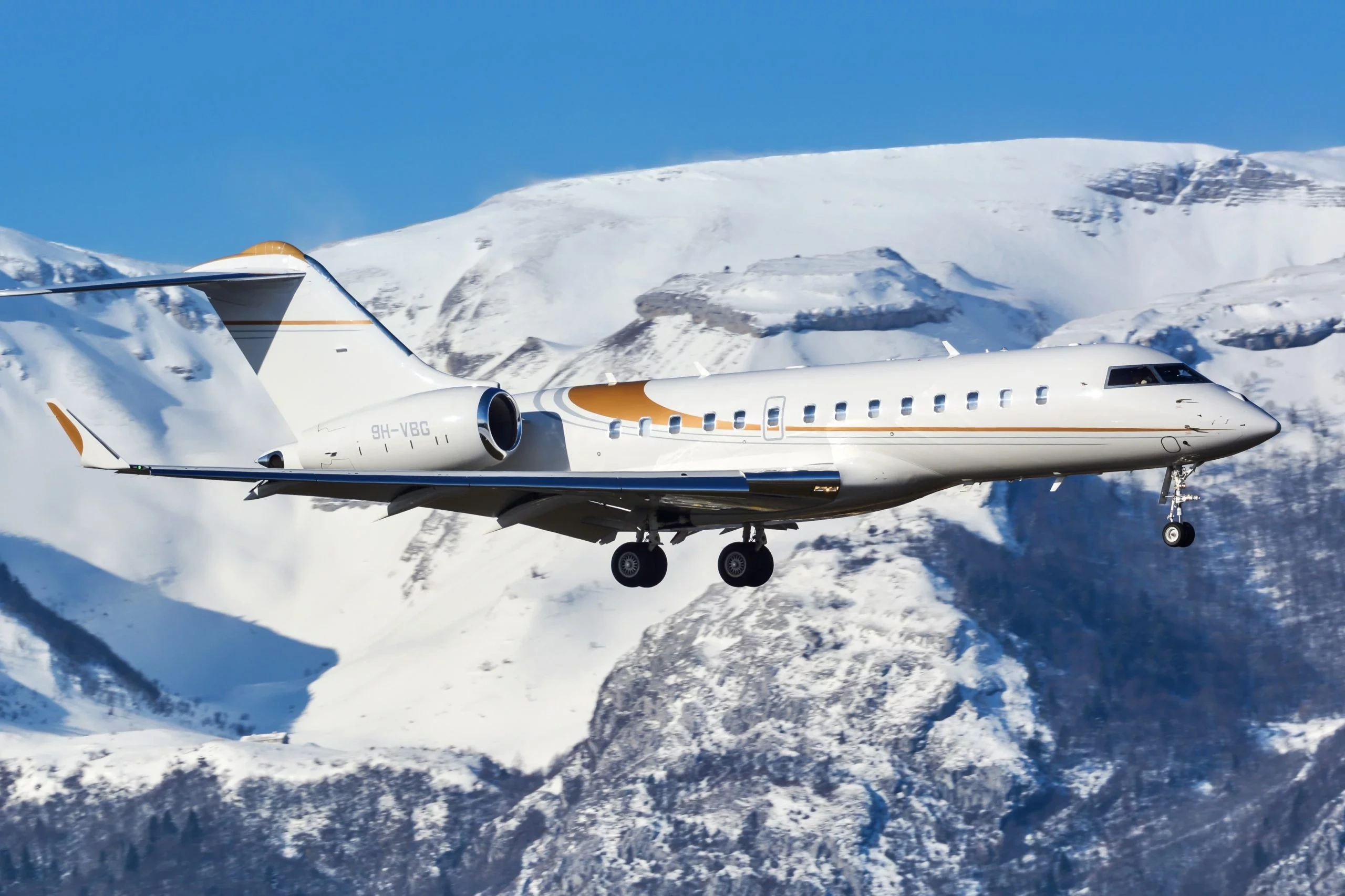 9H-VBG Global 6500 - SPARFELL Aviation Group owned by S/N 60003