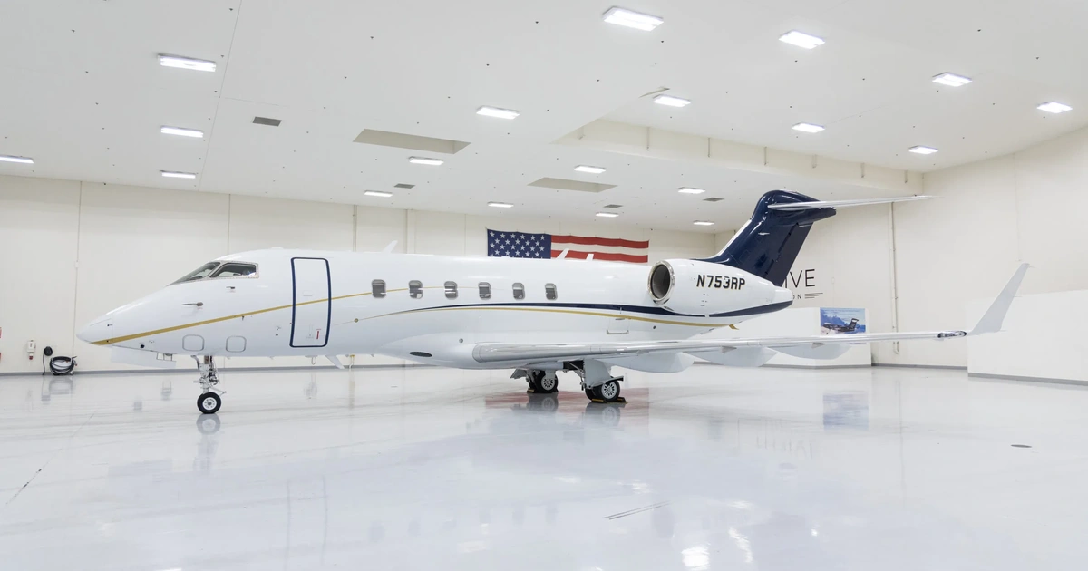 N753RP Challenger 300 - Thrive Aviation owned by S/N 20383