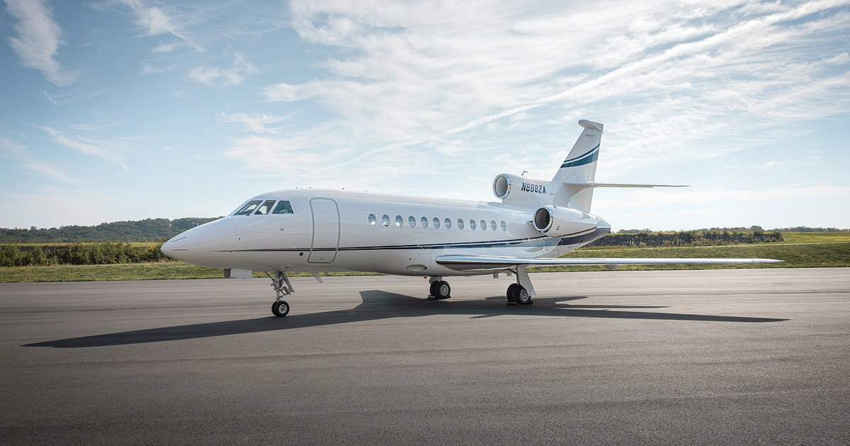 N888ZA Falcon 900EX EASy - Clay Lacy Aviation, Inc. owned by S/N 172