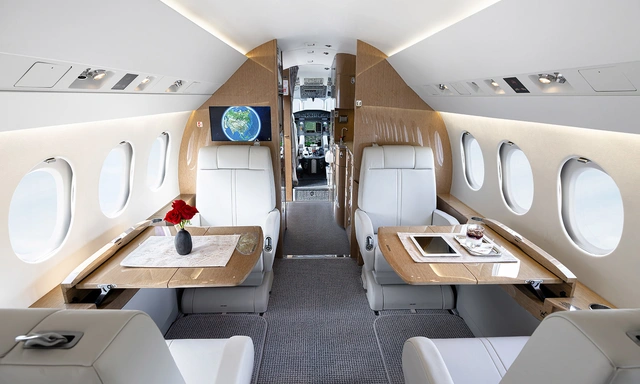 N888ZA Falcon 900EX EASy - Clay Lacy Aviation, Inc. owned by S/N 172