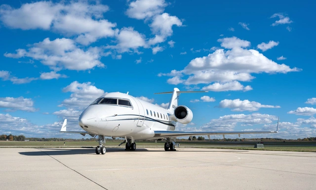 N340AK Challenger 604 - Jet Access Aviation owned by S/N 5405